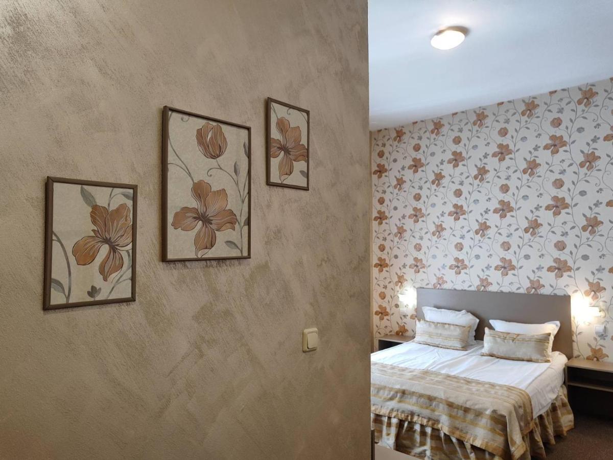 Семеен Хотел "Булаир" Burgas City Exteriér fotografie